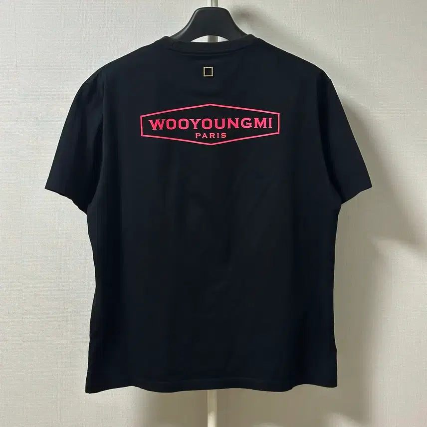 [BUNJANG] Wooyoungmi Hexagon Back Logo T-shirt Black / [50] 우영미 헥사곤 백로고 반팔 티셔츠 블랙