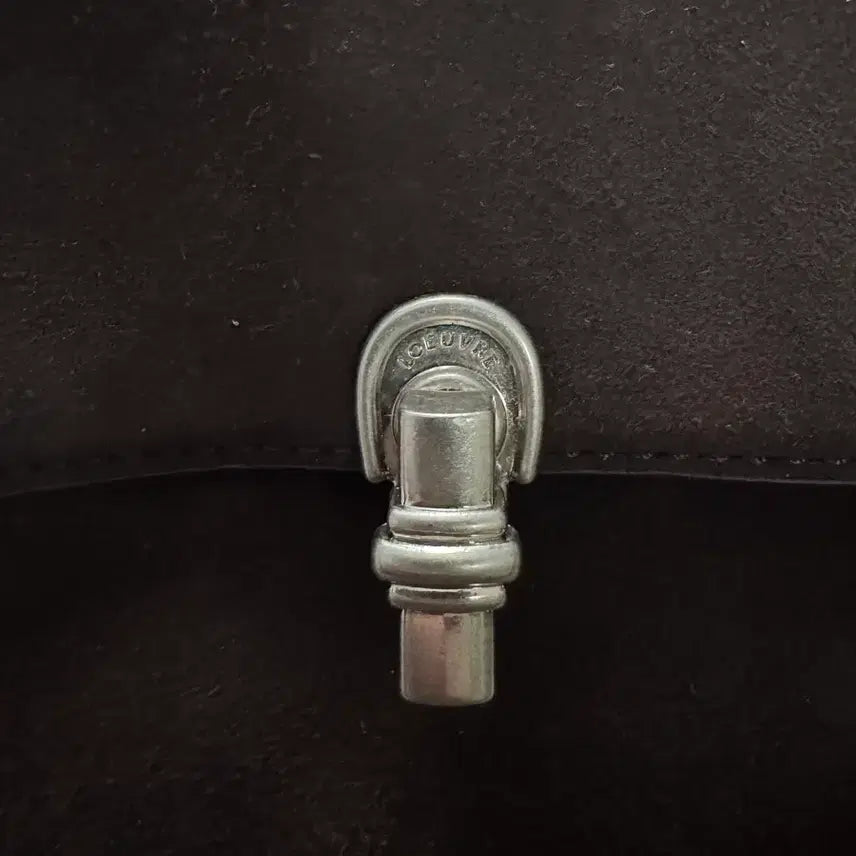 [BUNJANG] LOEUVRE Cle Nouveau Tote Bag Large Brown Suede / 루에브르 클레 누보 토트백 라지 브라운 스웨이드