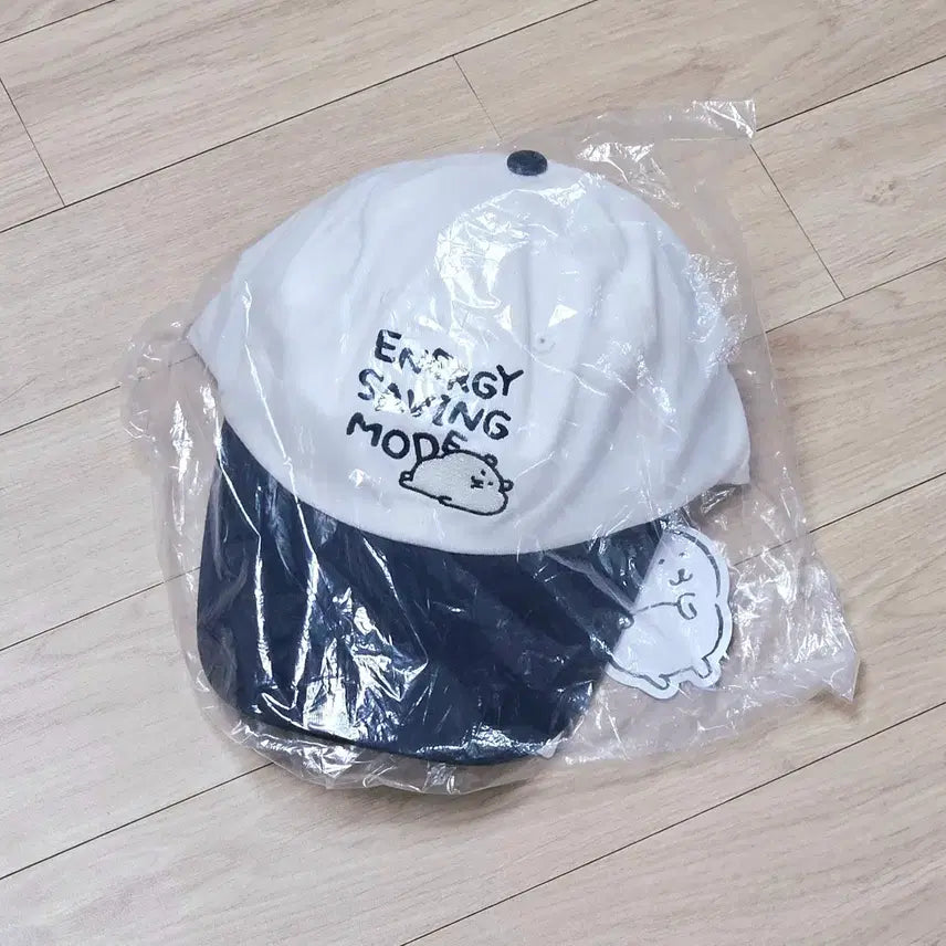 [SOLD OUT] (미개봉) 자외선차단필수 담곰 볼캡 농담곰 모자 스파오
