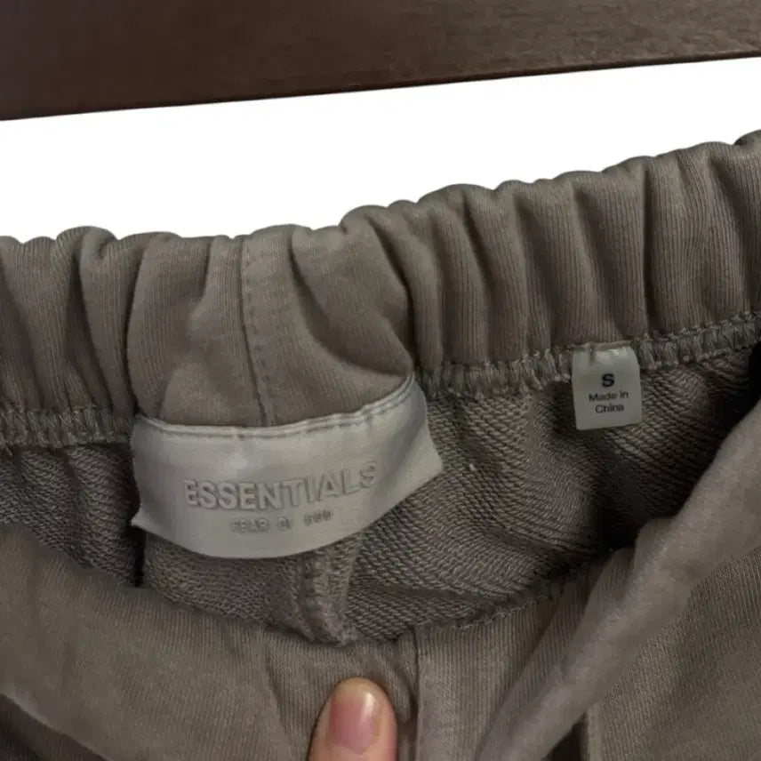 [BUNJANG] Fear of God Essentials Sweatpants S / 피어오브갓 에센셜 스웻팬츠s