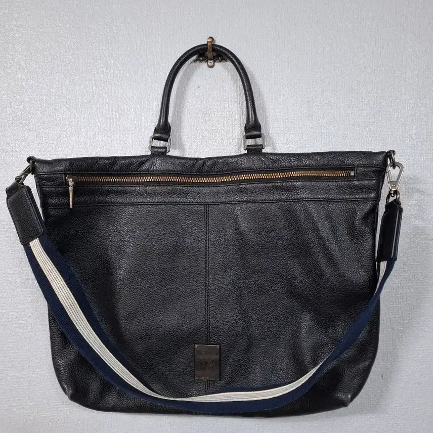 [SOLD OUT] 쿠론 가죽 가방 남녀공용