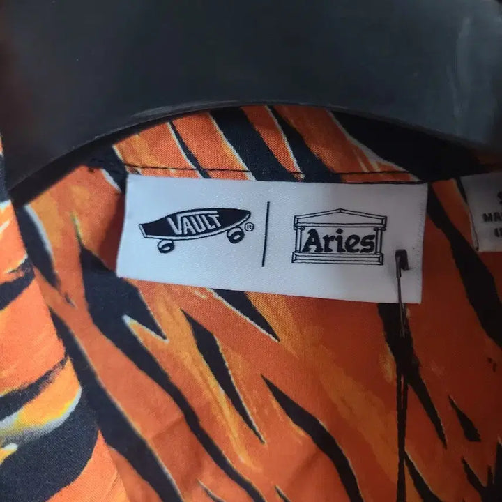 [BUNJANG] Vans Leopard Checkerboard Shirt / 반스 호피 체커보드 남방(실95)