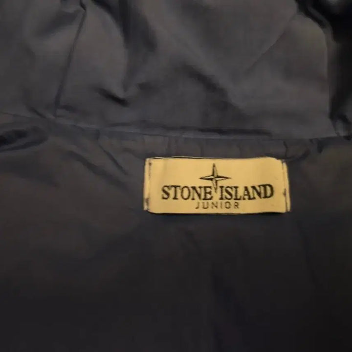 [BUNJANG] Stone Island Crinkle Reps Padded Jacket Navy Junior 12Y / 스톤아일랜드 21FW 크링클랩스 패딩 네이비 주니어 12y