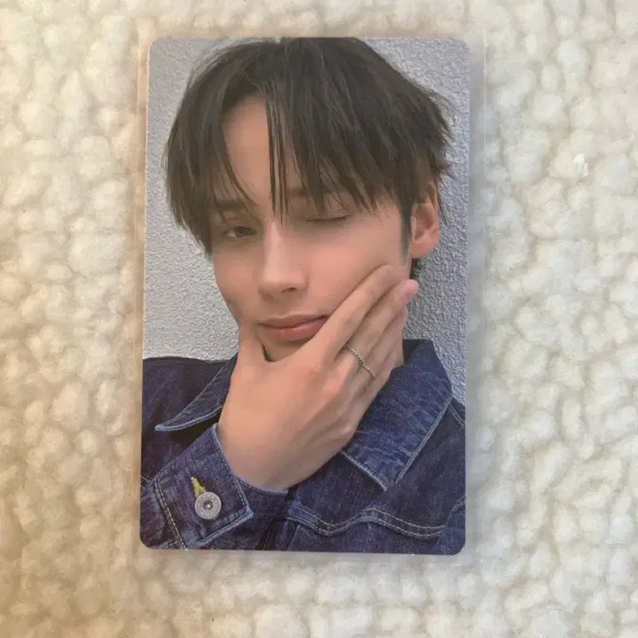 [BUNJANG] TXT Huening Kai Love Language Photocard / 투바투 휴닝카이 러브랭귀지 포카(액자 덤)