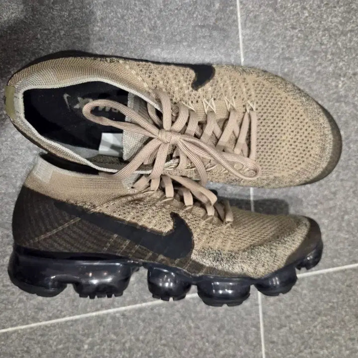 [BUNJANG] Nike VaporMax Flyknit Khaki Sneakers / 260)) 나이키 베이퍼맥스 플라이니트 카키