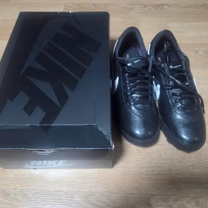 [BUNJANG] Nike Astrograbber SE (Black, 255) Shoes / (풀박스-새상품) 나이키 아스트로그래버 SE (블랙.255)