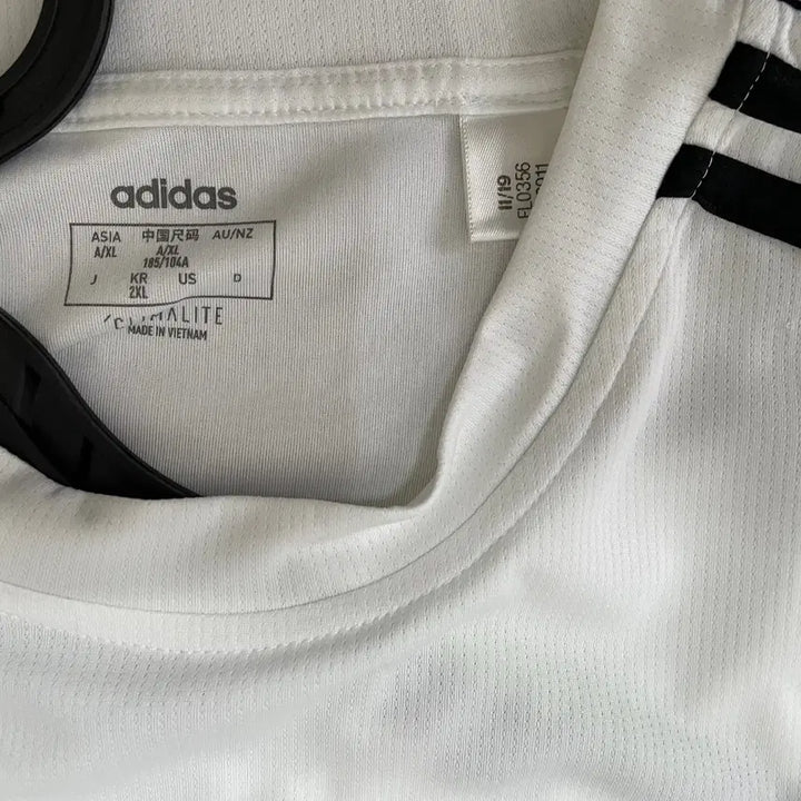 [BUNJANG] Adidas Functional Round Neck Short Sleeve T-shirt / 2XL 아디다스 라운드 기능성 반팔티 N.7360