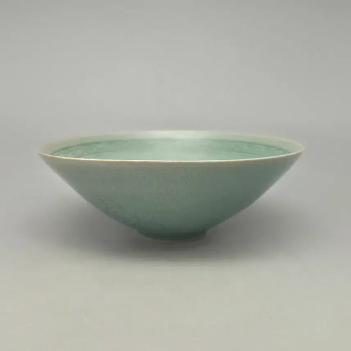 [BUNJANG] Gicheon Park Sae-ki Celadon Inlaid Crane and Cloud Pattern Tea Bowl / 도자기 인간국보 기천 박세기 청자 상감 운학문 다완