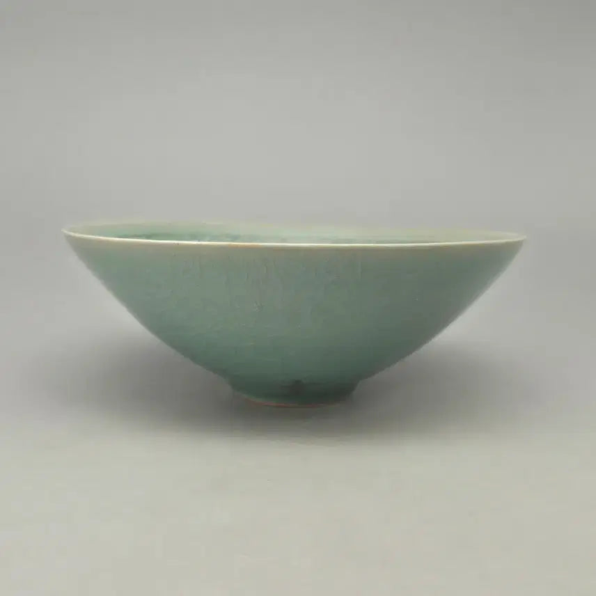 [BUNJANG] Gicheon Park Sae-ki Celadon Inlaid Crane and Cloud Pattern Tea Bowl / 도자기 인간국보 기천 박세기 청자 상감 운학문 다완