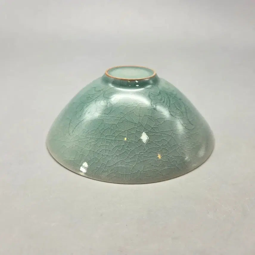 [BUNJANG] Gicheon Park Sae-ki Celadon Inlaid Crane and Cloud Pattern Tea Bowl / 도자기 인간국보 기천 박세기 청자 상감 운학문 다완