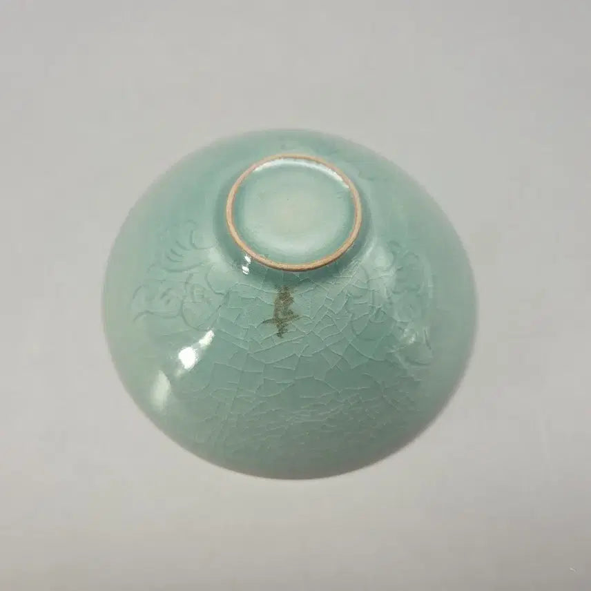 [BUNJANG] Gicheon Park Sae-ki Celadon Inlaid Crane and Cloud Pattern Tea Bowl / 도자기 인간국보 기천 박세기 청자 상감 운학문 다완