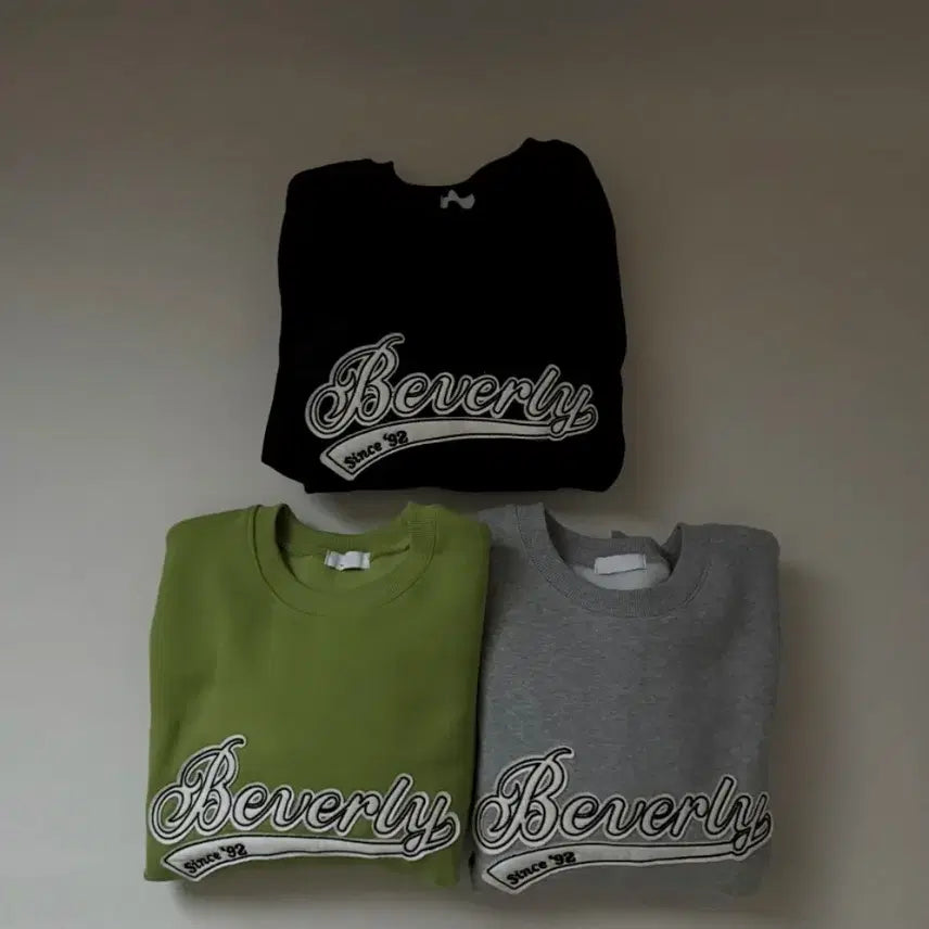 [BUNJANG] Ablie Winter Lettering Patch Fleece Sweatshirt / 겨울 레터링 패치 양기모 기모 맨투맨 맨투맨티 에이블리 지그재그 개강룩