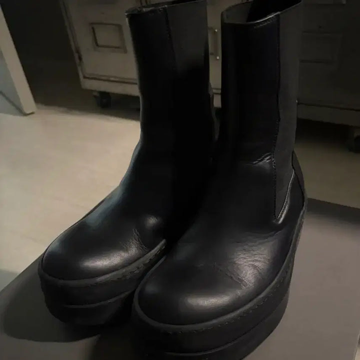 [BUNJANG] Rick Owens Mega Bumper Chelsea Boots / 릭오웬스 메가범퍼첼시