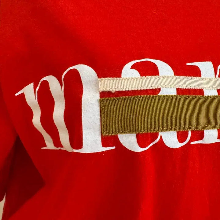 [BUNJANG] Be뮤즈맨션 Lettering Gold Tape T-shirt / (무료배송) 비뮤즈맨션 레터링 골테이프 티셔츠