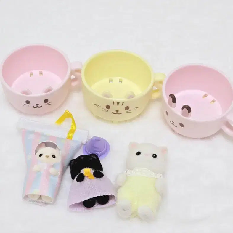 [BUNJANG] Sylvanian Families Baby + Teacup Set / 실바니안 아기+찻잔 set