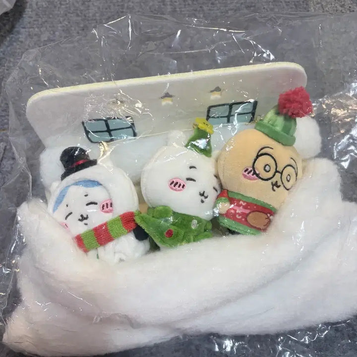 [BUNJANG] Chikawa Christmas Oyasumi Plush / 치이카와 크리스마스 오야스미(미개봉 새상품)