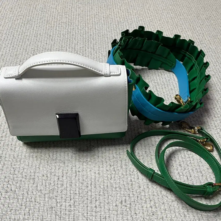 [BUNJANG] Couronne x Lucky Chouette Crossbody Tote Bag / (정가40만원 새상품) 쿠론 x 럭키슈에뜨 크로스백 토트백