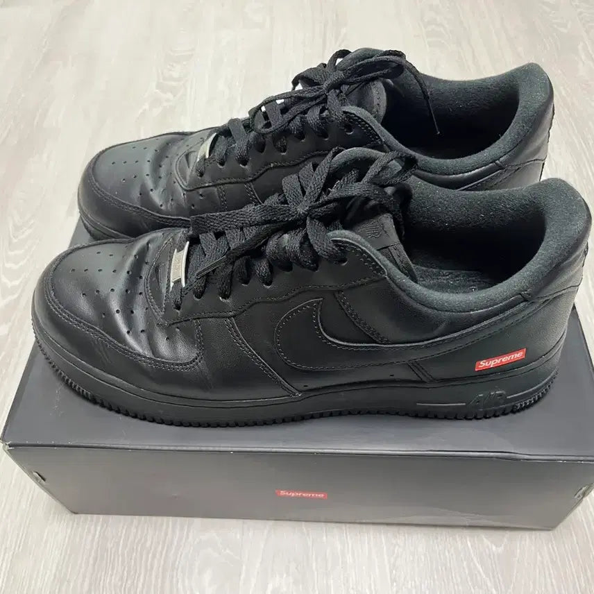 [SOLD OUT] 나이키 슈프림포스 올검 290팝니다