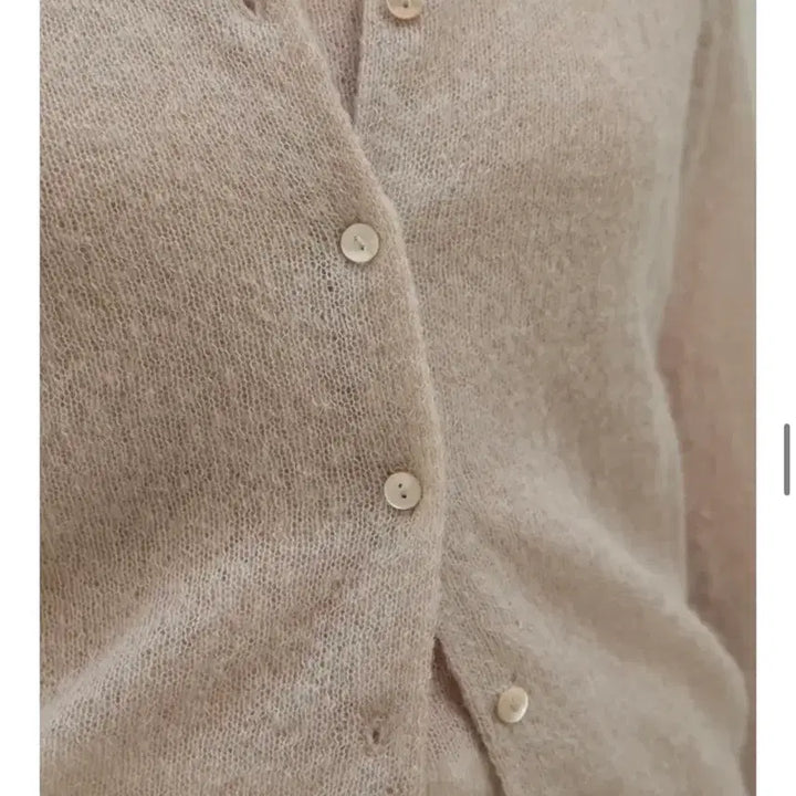[BUNJANG] Che Checked Mohair Cardigan Beige / Che 체 키드모헤어 카라 가디건 베이지
