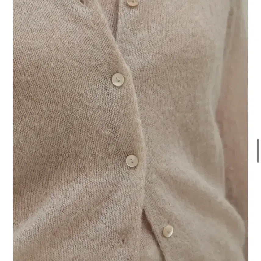 [BUNJANG] Che Checked Mohair Cardigan Beige / Che 체 키드모헤어 카라 가디건 베이지