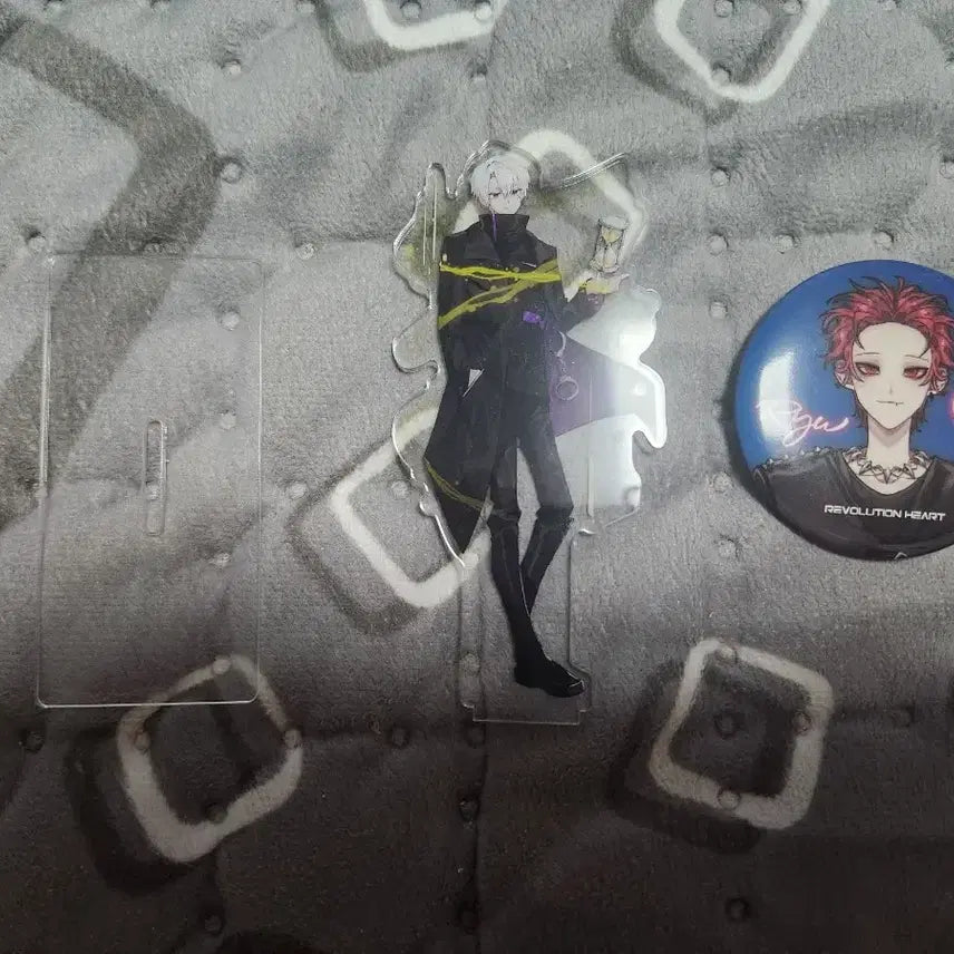 [BUNJANG] Leeon Acrylic Stand + Ryu Can Badge Bundle Set / 리온 아크릴 스탠드 + 류님 캔뱃지