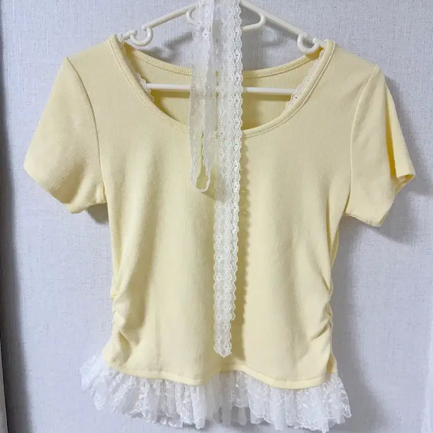 [SOLD OUT] 에겐녀 레이스 옐로우 반팔 티셔츠