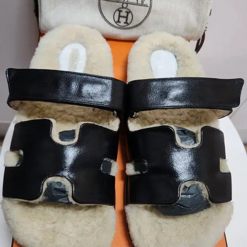 [BUNJANG] Hermès Chypre Shearling Slipper Sandals Men&