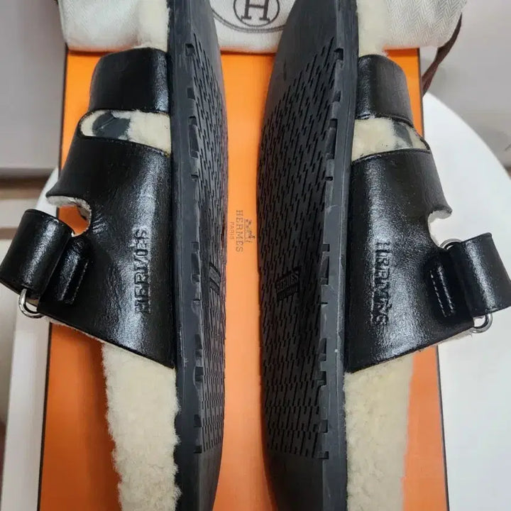 [BUNJANG] Hermès Chypre Shearling Slipper Sandals Men&