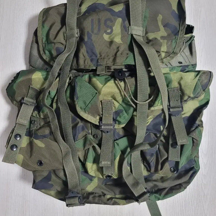 [BUNJANG] US Army Alice Backpack (Medium) / 미군 엘리스 배낭
