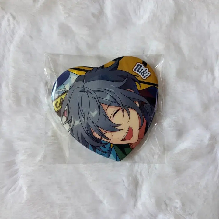 [BUNJANG] Ensemble Stars Crazy:B Niiki Trip Heart Can Badge / 앙스타 트립 하트 캔뱃지 시이나 니키 크레이지비 중스타 앙상블스타즈
