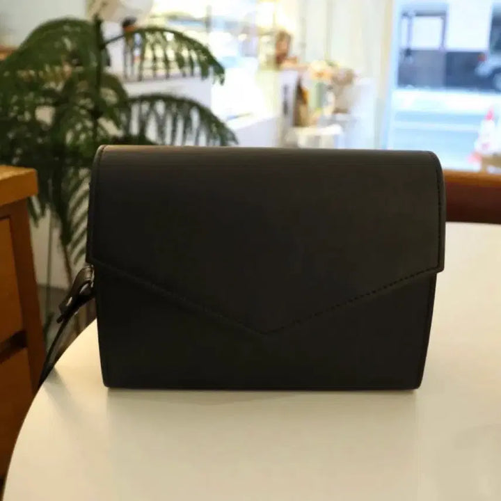 [BUNJANG] Atum Studio Mini Crossbag / (새상품)아텀스튜디오 미니 크로스백