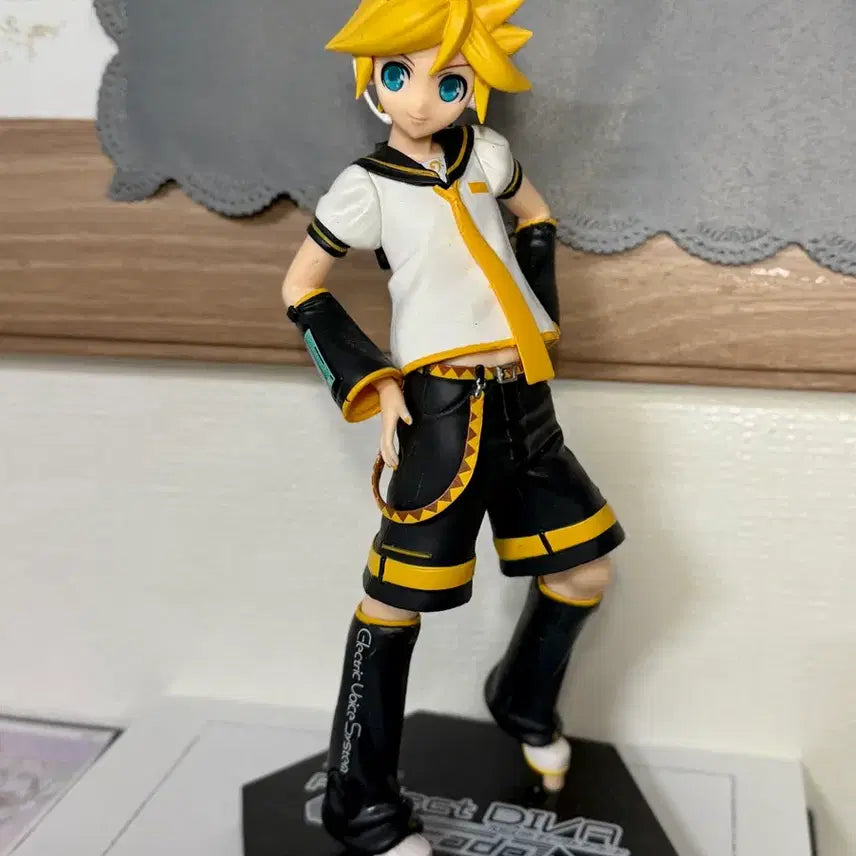[BUNJANG] Kagamine Len Used Figure / 카가미네렌 중고 피규어 판매합니다