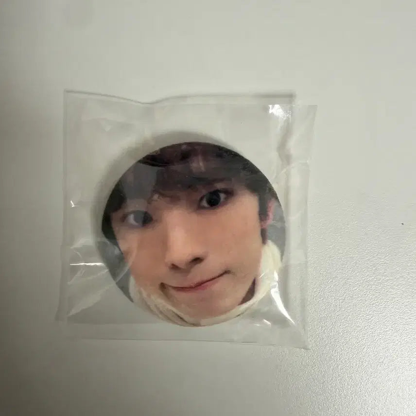 [BUNJANG] NCT WISH Yushi Plush Pin Badge (Sealed) / 엔시티위시 유우시 말랑핀뱃지 미개봉
