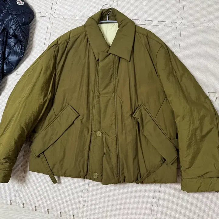 [BUNJANG] Solid Homme Minimalist Khaki Padded Jacket (Size 50 / Approx. 100-105) / 솔리드옴므 미니멀 카키 패딩 50사이즈(100~105) 정품