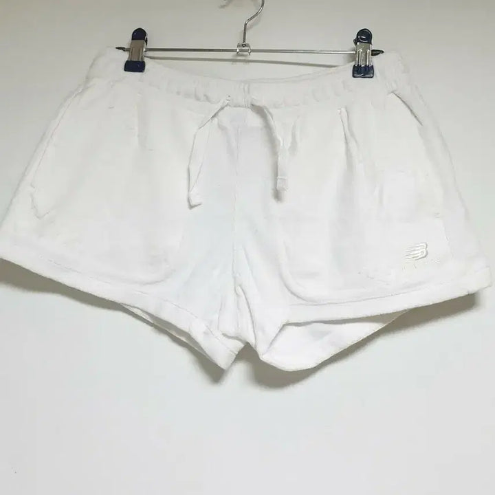 [BUNJANG] New Balance White Terry Cloth Shorts (M) / 뉴발란스반바지
