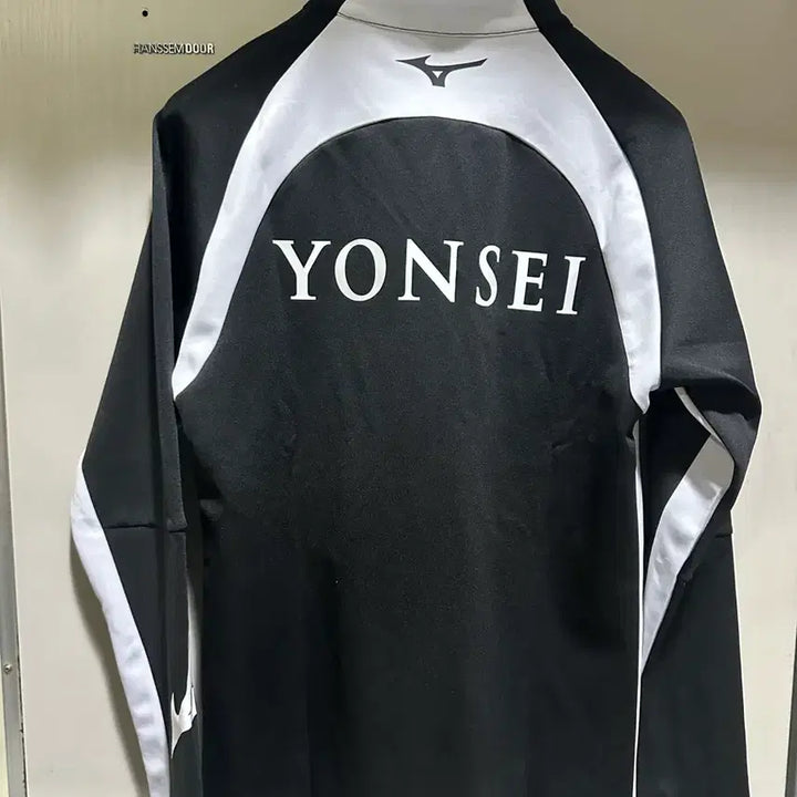 [BUNJANG] Mizuno Yonsei University Black Training Zip-Up Jacket / 새상품 미즈노 연세대 블랙 트레이닝 집업