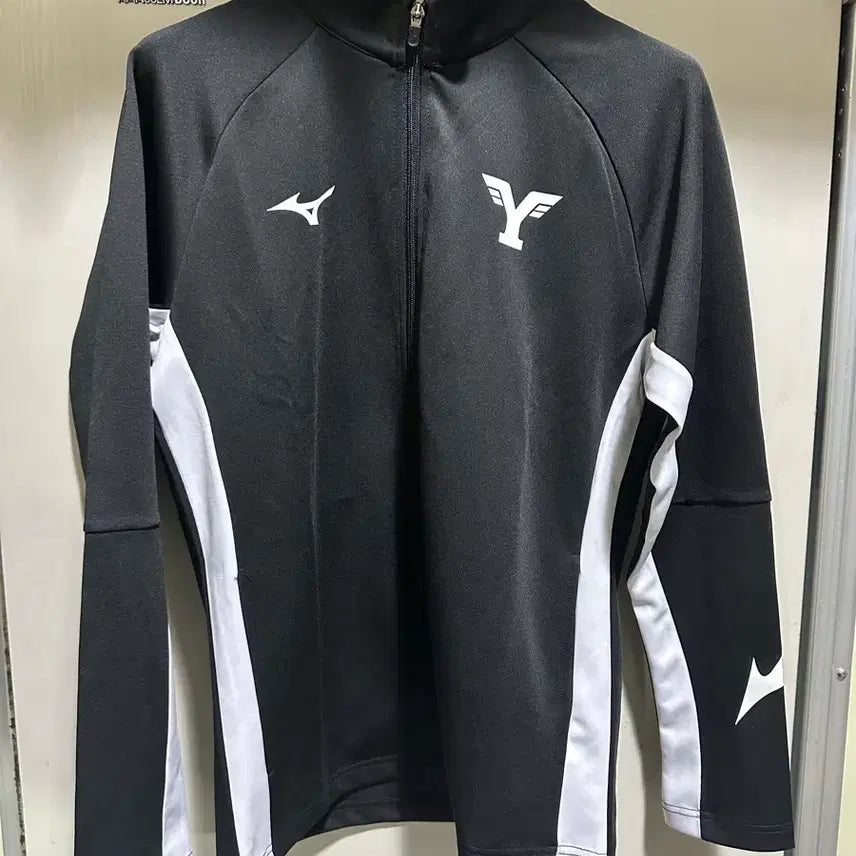 [BUNJANG] Mizuno Yonsei University Black Training Zip-Up Jacket / 새상품 미즈노 연세대 블랙 트레이닝 집업