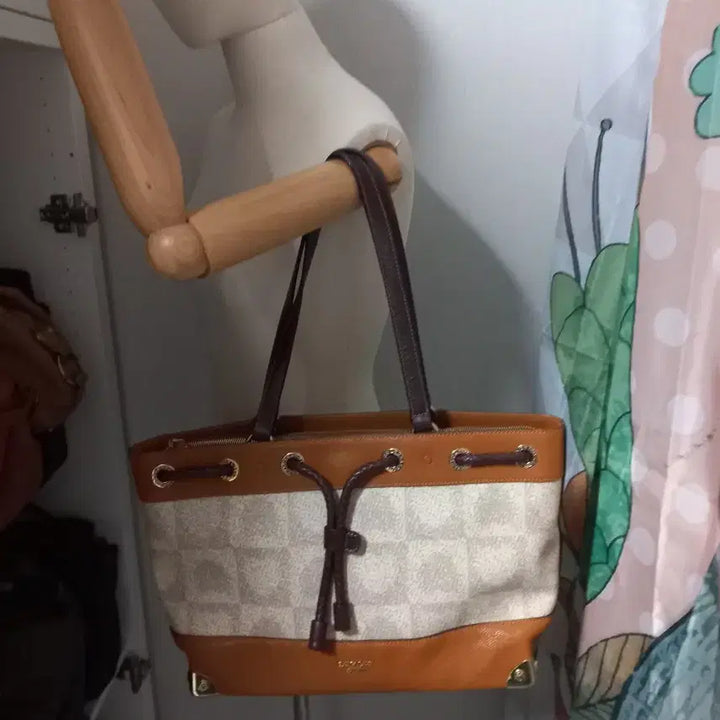 [BUNJANG] Lovecat Leather Tote Bag &amp; Shoulder Bag / 러브캣 가죽 토트백 겸 숄더백