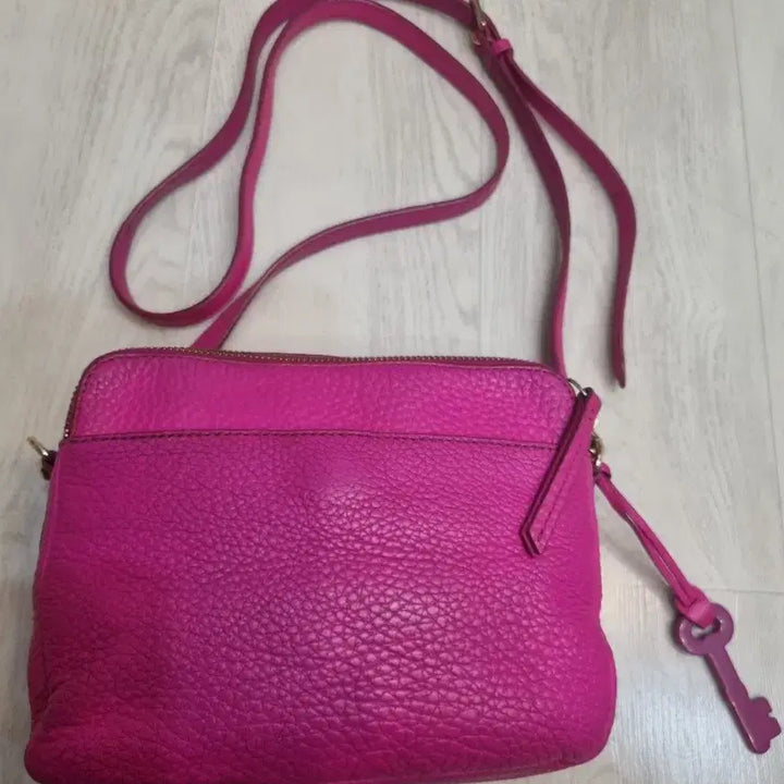 [BUNJANG] Fossil Mini Leather Crossbody Bag / 파슬 가죽 미니 크로스백