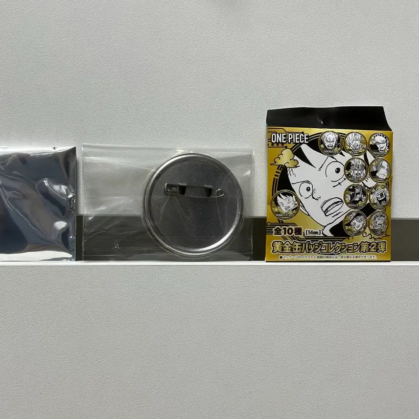 [BUNJANG] One Piece Trafalgar Law Golden Can Badge / 원피스 (트라팔가 로우) 골든 황금 캔뱃지 원화 굿즈