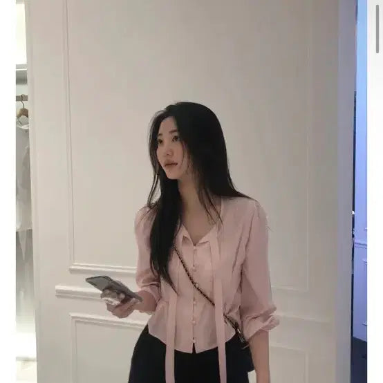 [BUNJANG] Jennio Mayvin Blouse Peach Pink / 제니오 메이빈 블라우스 피치핑크