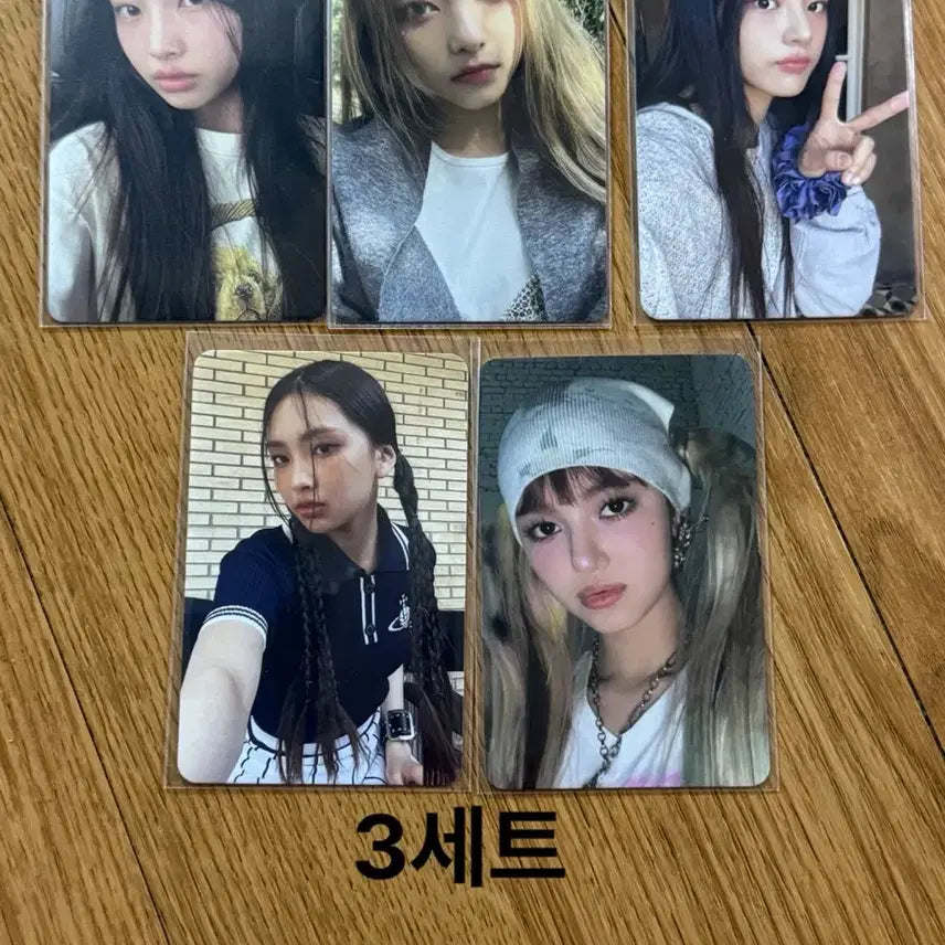 [BUNJANG] NewJeans Photocard Set (Hyein x2) / 뉴진스 포토카드 5장세트(하니 제외 혜인 2장)