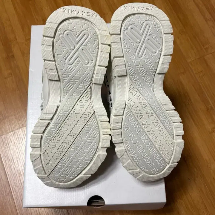 [SOLD OUT] 젝시믹스 X-1 화이트 230