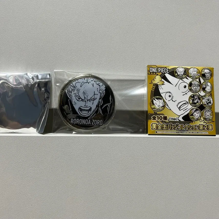 [BUNJANG] One Piece Zoro Golden Can Badge / 원피스 (조로) 골든 황금 캔뱃지 원화 굿즈