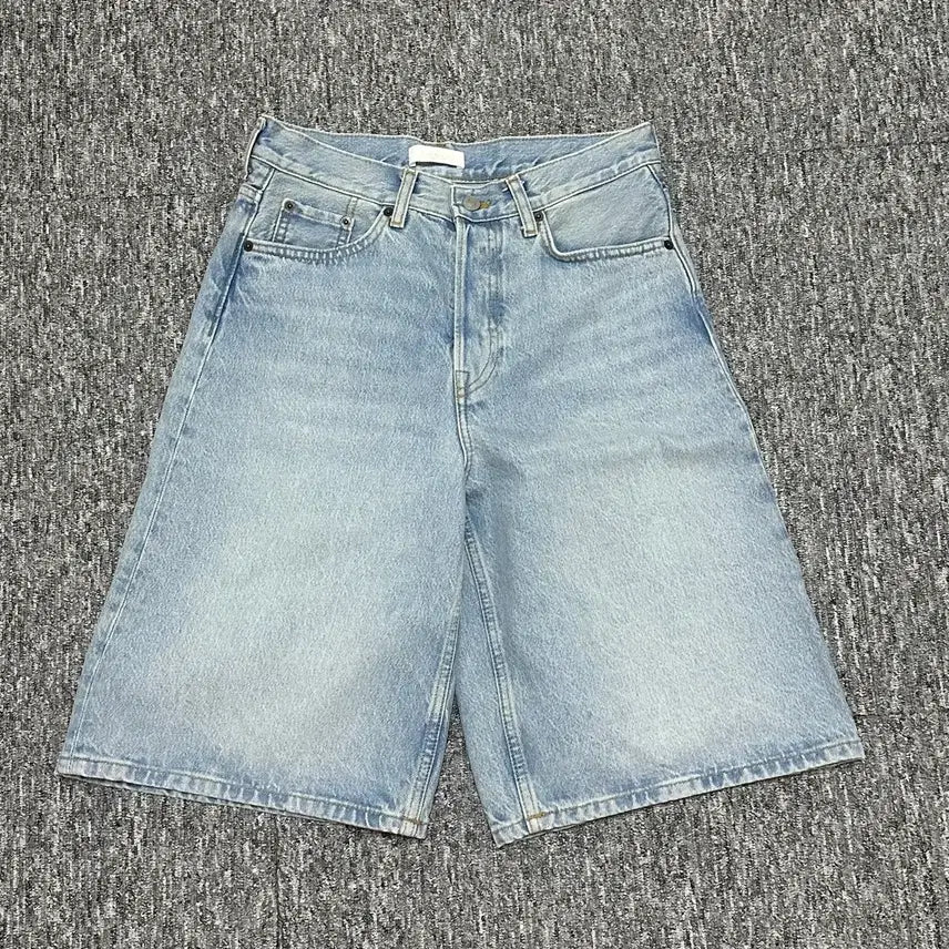 [BUNJANG] Cos Long Line Denim Shorts Light Blue / Cos 코스 반바지 롱라인 데님 쇼츠 라이트 블루 로열블루