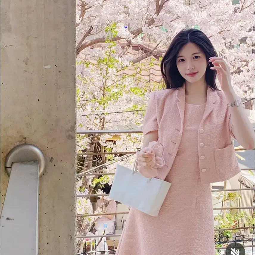 [BUNJANG] 밀크코코아 소프트핑크 트위드 원피스 1회착용 / 밀크코코아 소프트핑크 트위드 원피스 1회착용