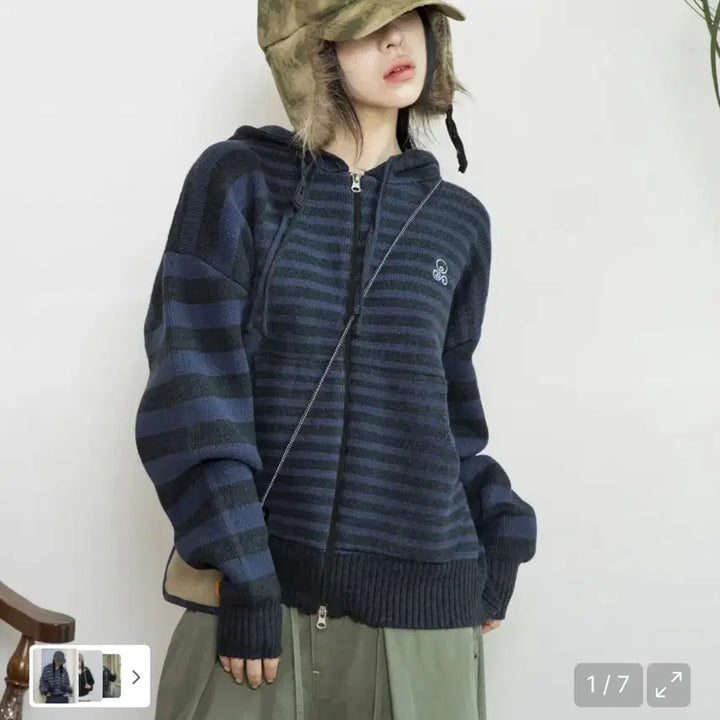 [SOLD OUT] 루나키후 언발란스 스트라이프 니트 후드 집업