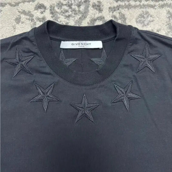 [BUNJANG] Givenchy Star Embroidered T-shirt / 급쳐분 (정품) 지방시 별 자수 반팔 티셔츠