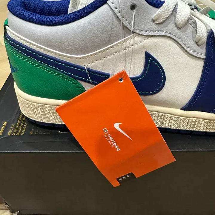 [BUNJANG] Nike Air Jordan 1 Rare Air Sail/Deep Royal Blue / 나이키 에어 조던1 레어에어 세일/딥로얄블루