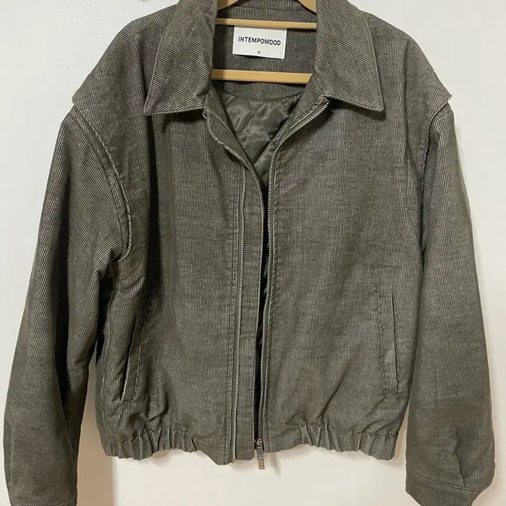 [BUNJANG] Intempo Mood Corduroy Bomber Jacket Khaki M / 인템포무드 코듀로이 봄버 자켓 카키 M
